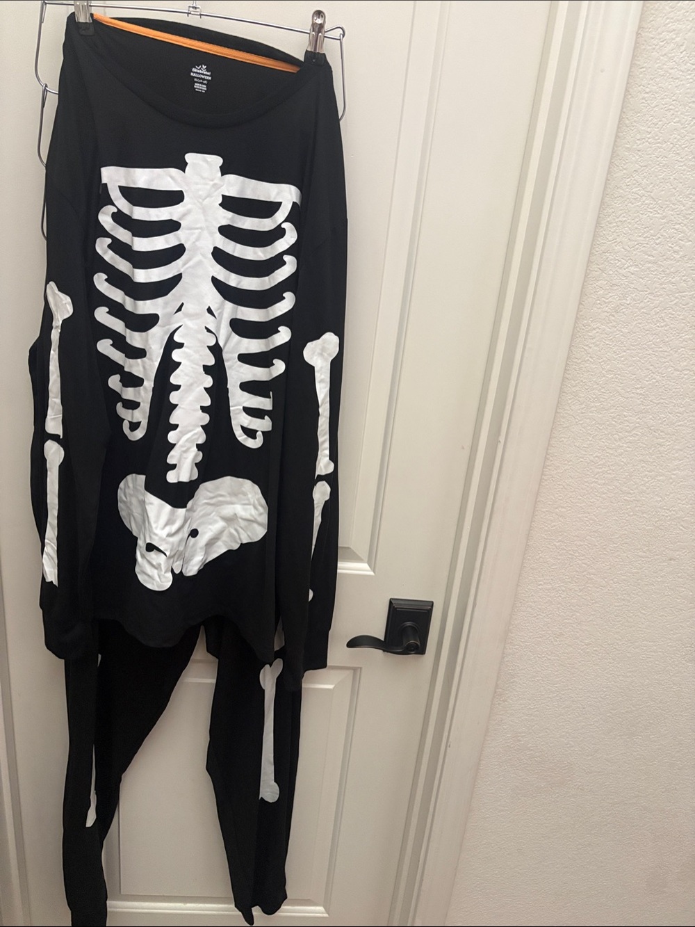 Black Skeleton Jumpsuit Halloween Costume with White Bone Print